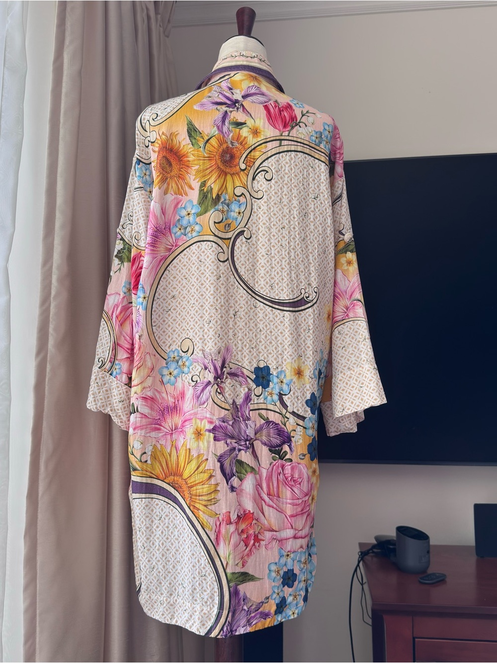 Agua Bendita Chrissy Shirt Small - Picture 4 of 13